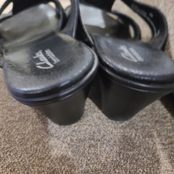 Clarks Bendables Black Wedge Sandal size 9 - Picture 5 of 12